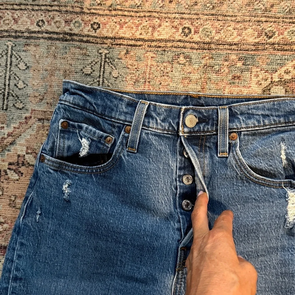 Levi's Original 501 Button Fly Longer Cut-off Shorts in Medium Blue Size 26